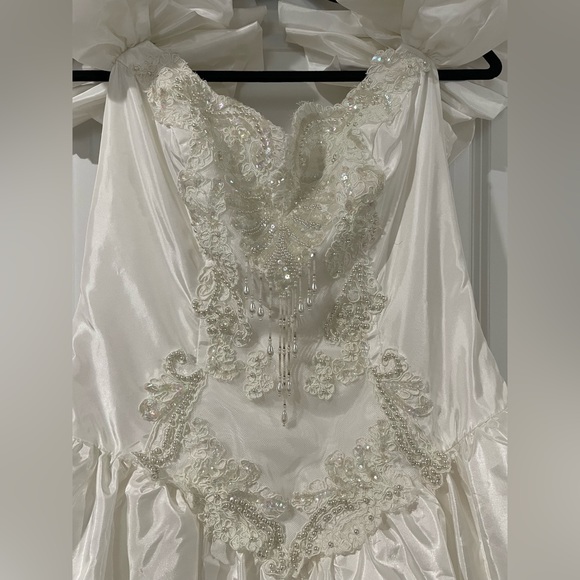 VINTAGE 1988 Eve of Milday Wedding Dress - Picture 2 of 10